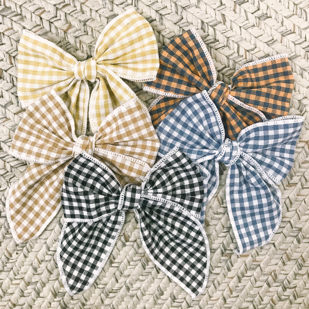 Meet Cameryn, your new bow obsession